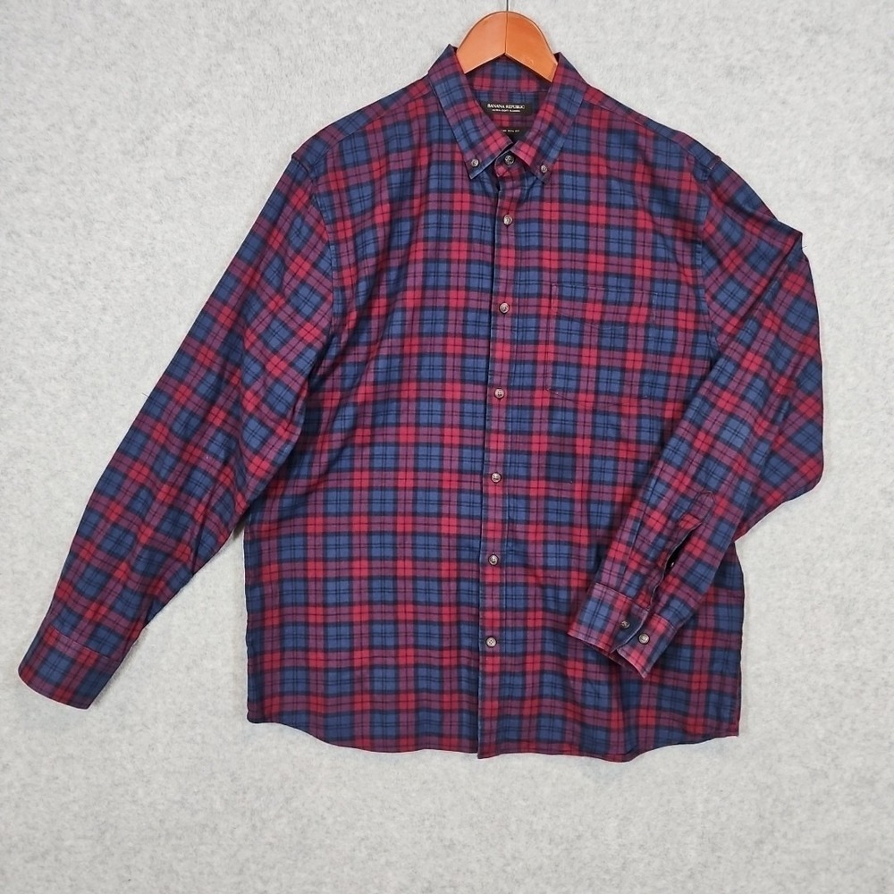 Banana Republic Mens XL Red and Blue Plaid Ultra Soft Flannel Untucked Slim Fit